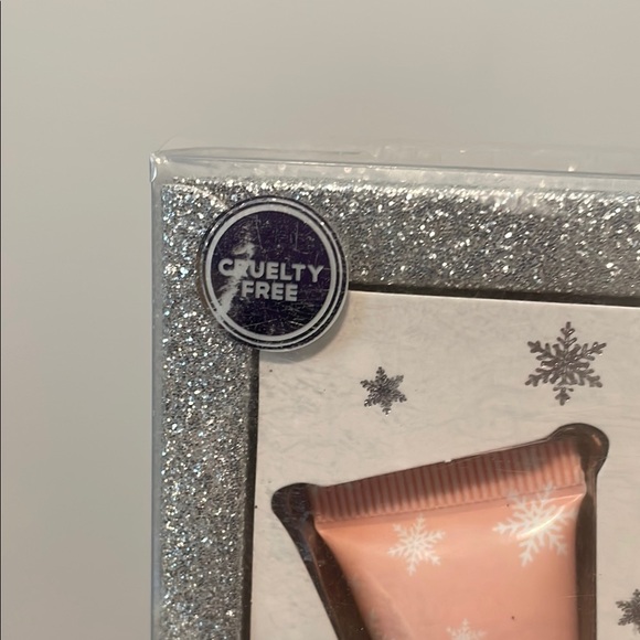 Beauty Concepts Lip Balm Collection - Picture 5 of 6